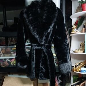 Elegant Black Faux Fur Teddy Jacket